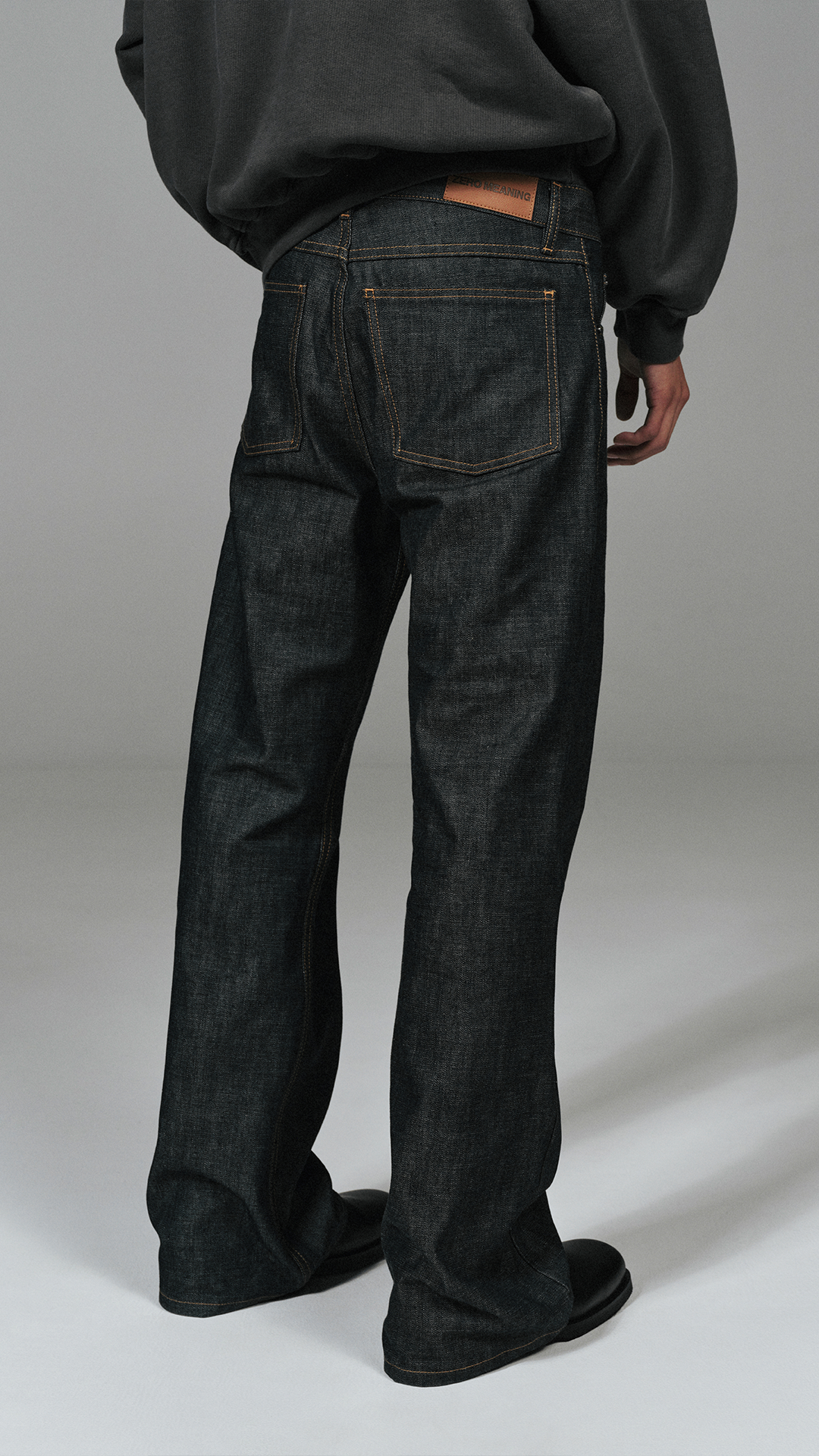 Bootcut Jean image 3