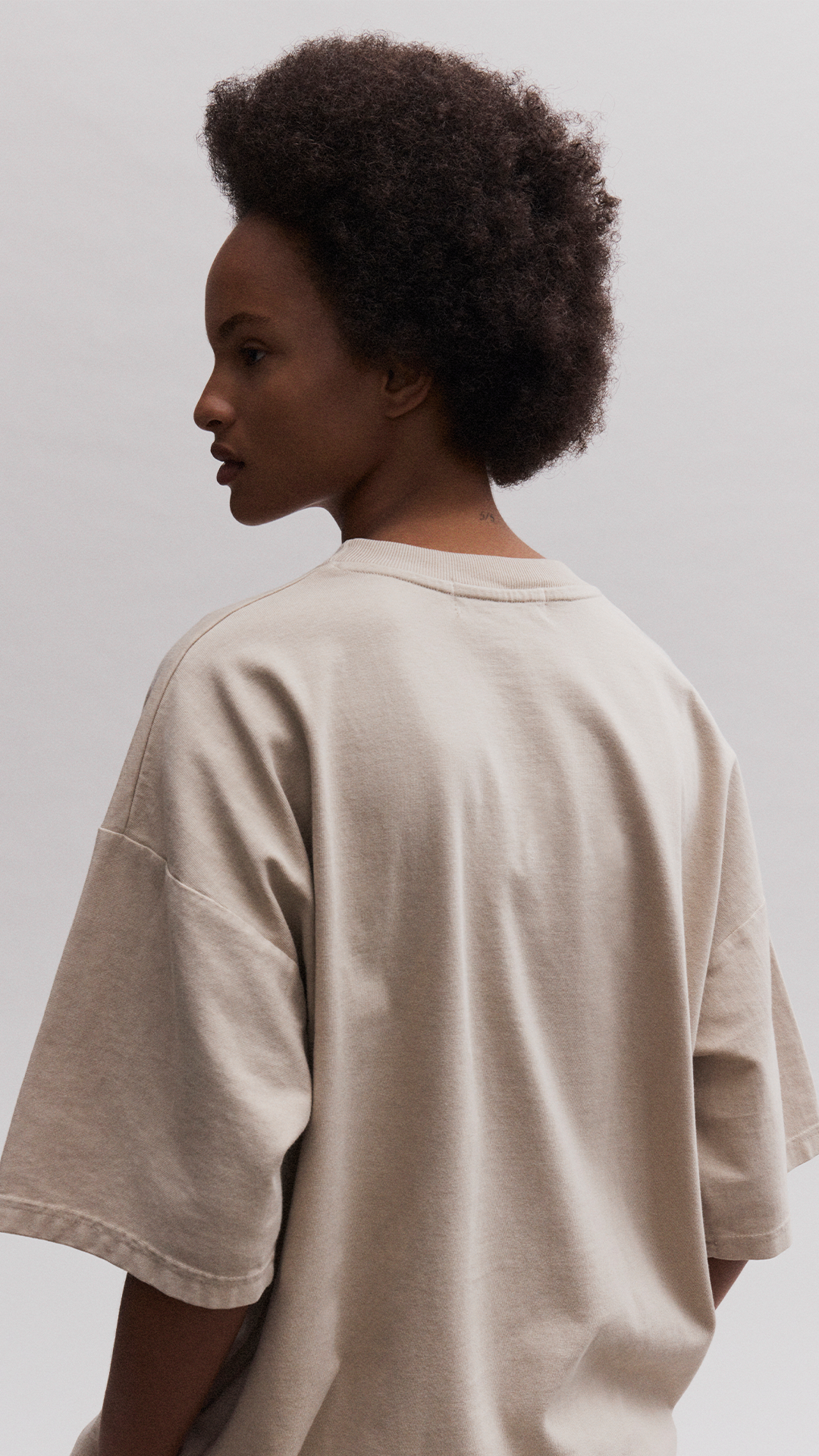 Heavy Weight T-Shirt image 4